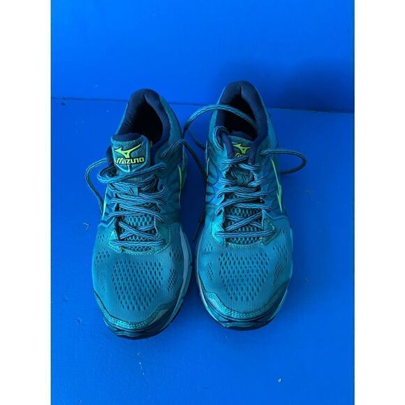 Mizuno Wave Lightning Z Black Silver Yellow Indoor Womens Volleyball Shoes - Picture 2 of 7